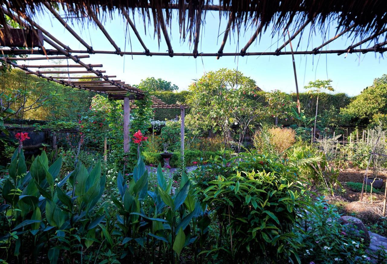 Jasri Bay Hideaway Hotel Exterior foto